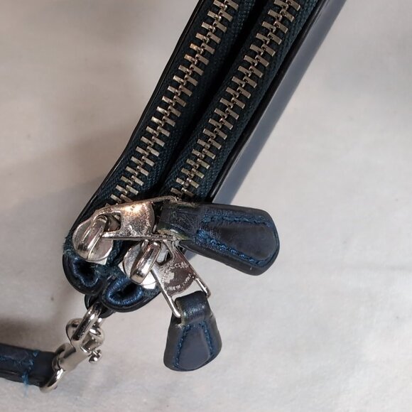 Coach Park Wristlet Metallic Blue Leather Pebbled F64130 Double Zipper Strap - Picture 6 of 16